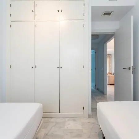 Bhost - Altos Del Majadal * Fuengirola